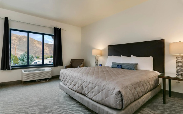 Silver Creek Hotel