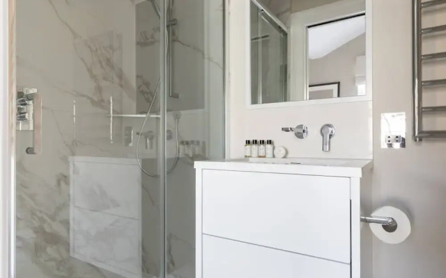 Callcott Street IV by Onefinestay