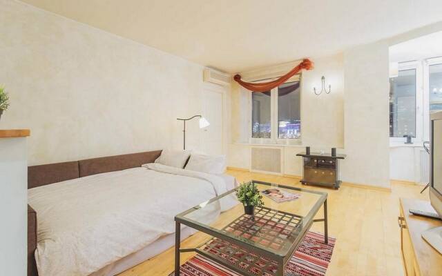 GM Apartment Smolenskaya 10