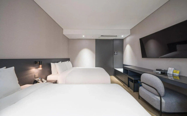 Rivertain Hotel Gyeongju