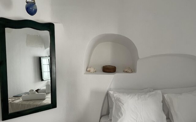 Charming 2-bed Villa in Thera With Outdoor hot tub