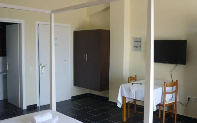 Oasis Hotel Kyparissia