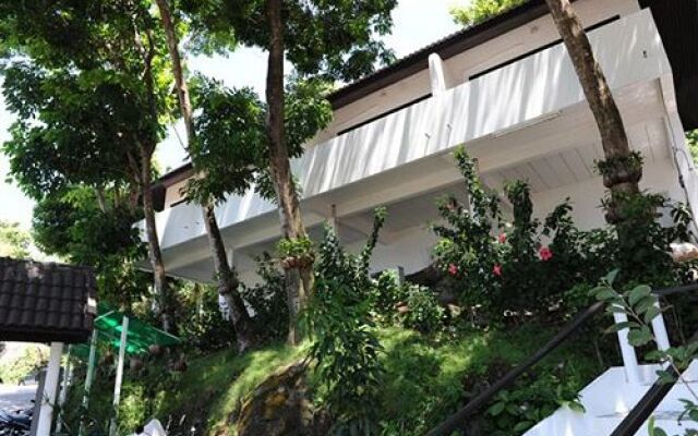 Karon Cliff Contemporary Boutique Bungalows