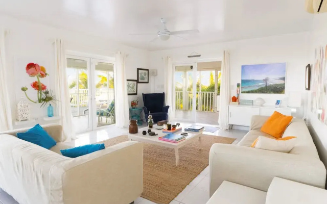 Bahama Mama 5 Bedroom Home