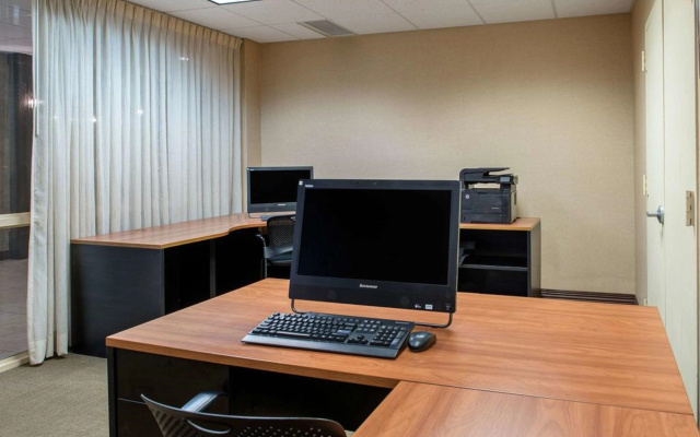 Quality Hotel Conference Center Cincinnati Blue Ash