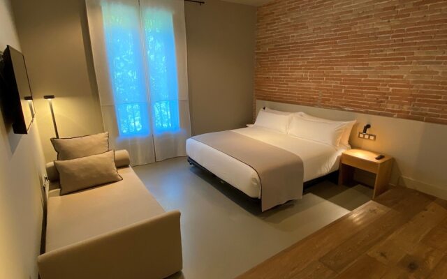 Uma Suites Pau Claris