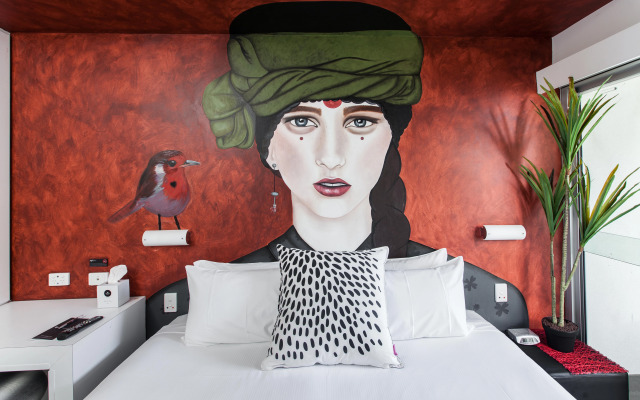 Majestic Minima Hotel
