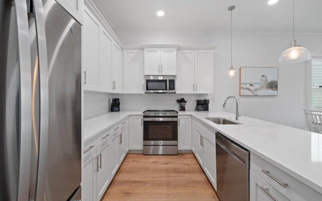 Totally Beachin' at Pelican Place