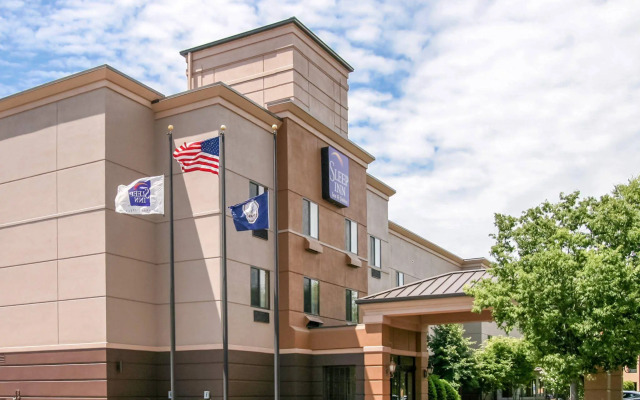 Comfort Inn & Suites Ashland – Richmond North