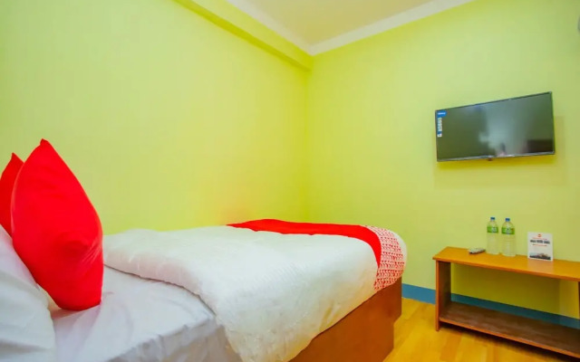 Oyo 589 Hotel Trimurti