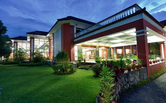 Pokhara Grande