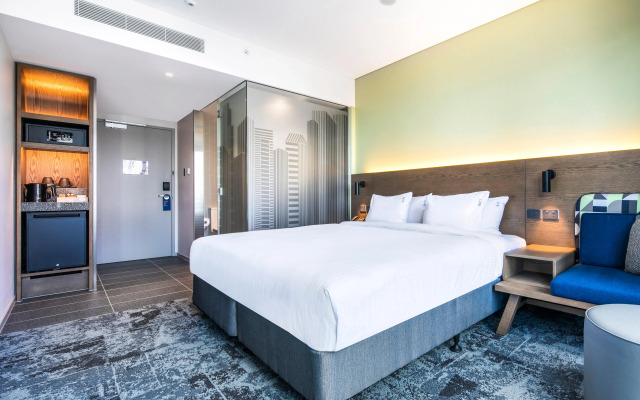 Holiday Inn Express Melbourne Little Collins by IHG