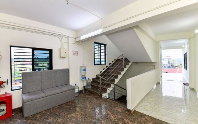 SilverKey Executive Stays 65165 Athani Residency