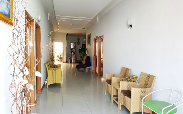 Rene Hotel