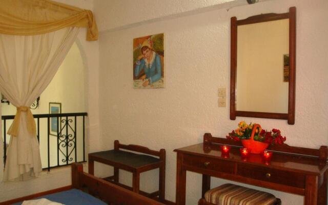 Maria Flora Apartments