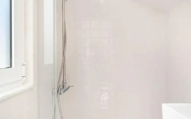 Prime Location Design Family Apartment