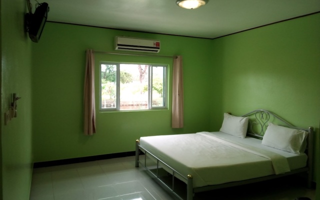 Onanong Resort – Guest Rooms – Uthumphon Phisai