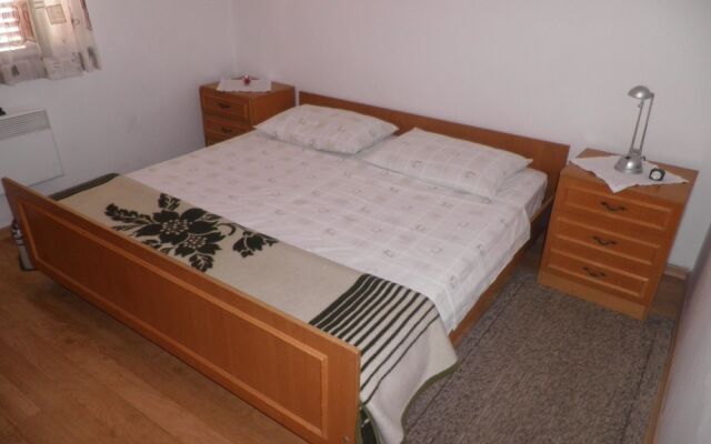 Apartments Romanić Brodarica / Two Bedroom A1