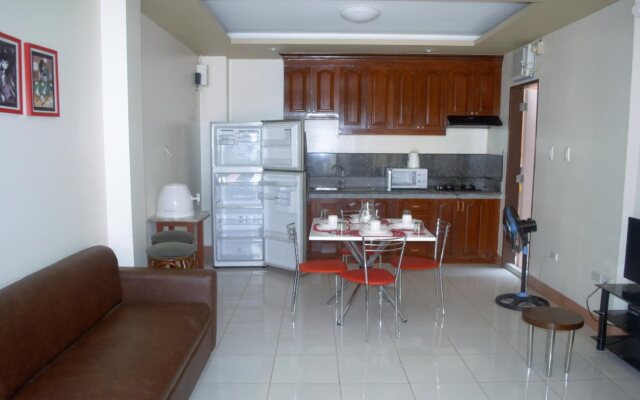 Manora Apartments and Guest House