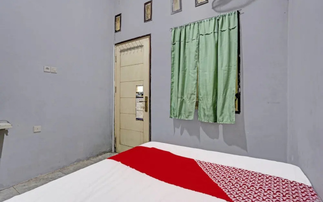 OYO 91795 Kos Jeehel Syariah