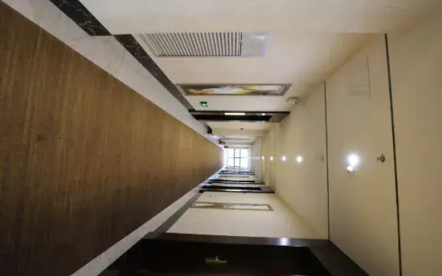 Bi Shui Lan Tian Grand Hotel