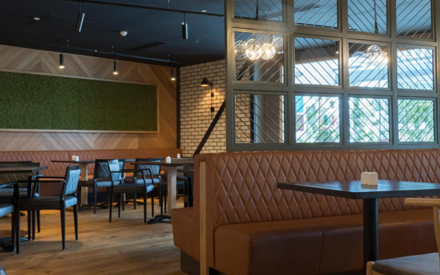 Pillo Hotel & Leisure Club