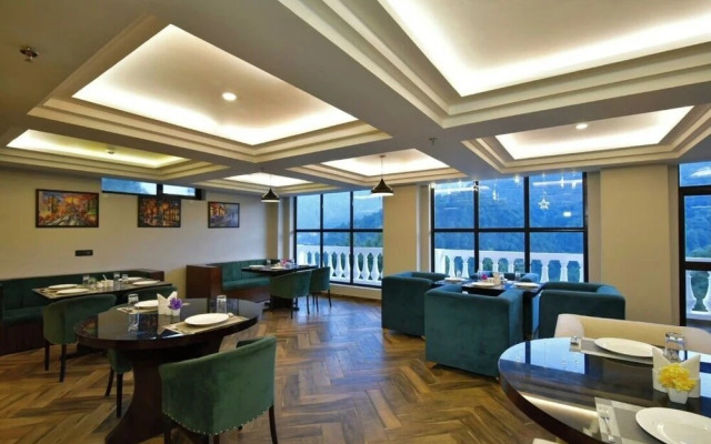 Claret inn by Lawrence Hotels