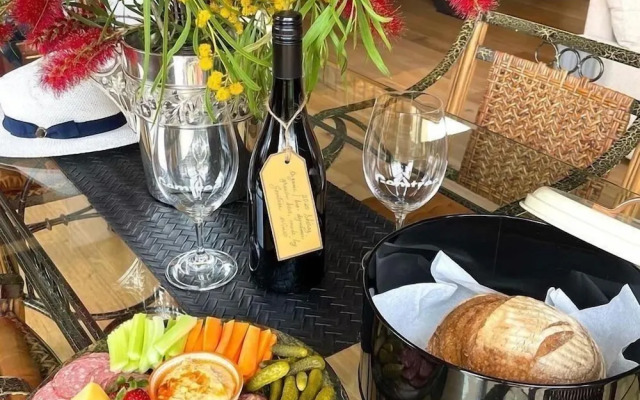 Old Chaff Mill Retreat - - luxury vineyard accommodation