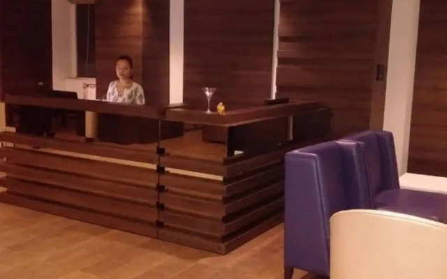 OYO 7223 Hotel Grandeur UNA Smart