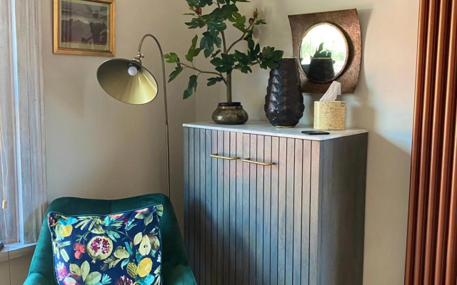 Fig Tree Flat - Recently Renovated