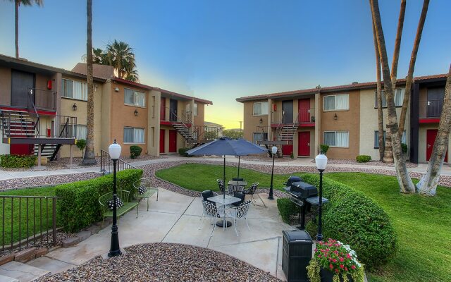Scottsdale Park Suites