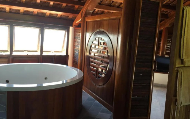 Villa Louise Hue Beach and Spa