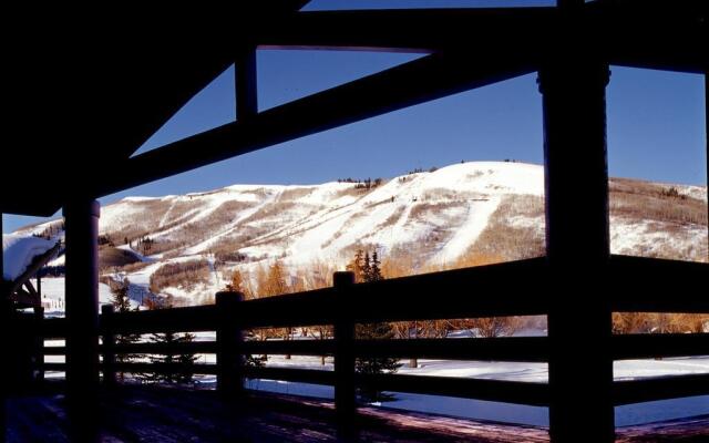 All Seasons Condominiums by All Seasons Resort Lodging