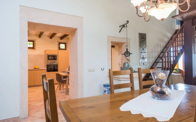 Sa Font in Petra With 3 Bedrooms and 2 Bathrooms