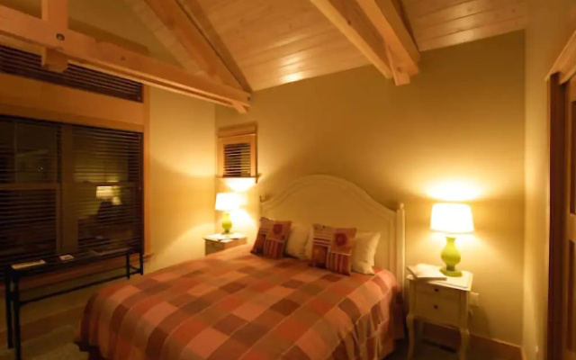 Lodges at Cannon Beach
