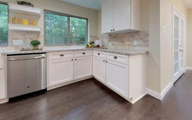 Beautiful Home In The Woodlands Best Location
