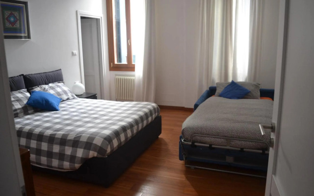 Calle Marcello 5888A Rio del Piombo