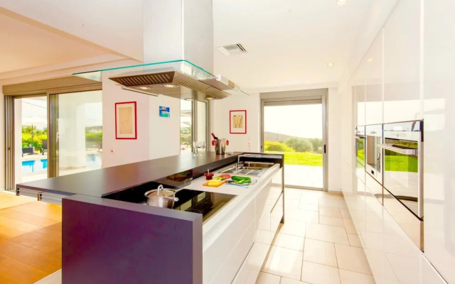 Pool Villa Stella Crete 500m From sea