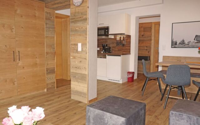 Apartment Ladis Fiss 19152