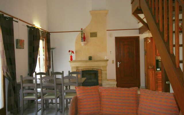 Welcoming Holiday Home with Private Pool in Cereste