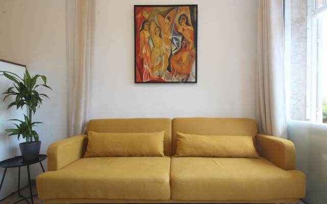 Sunrise Studio Picasso