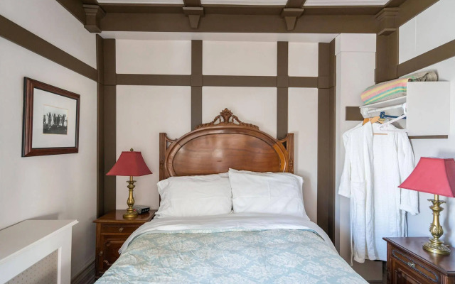 Marmora and Lake Inn