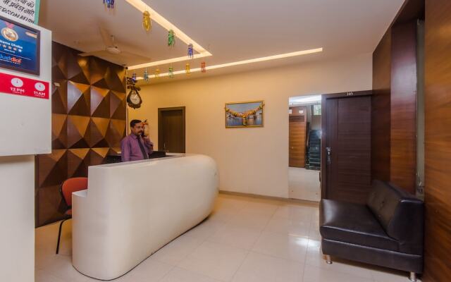 OYO 10382 Hotel Saffron Suites
