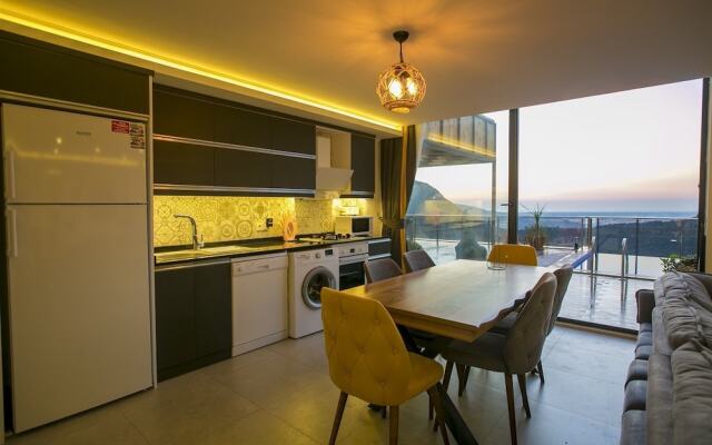 Villa Suare by Akdenizvillam