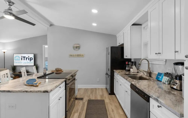 Laguna Beach Leisure