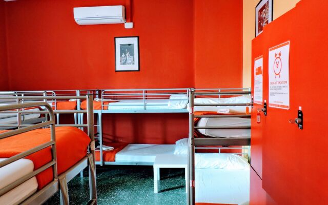 Home Backpackers Valencia by Feetup Hostels