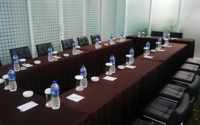 V Hotel Tebet, Jakarta