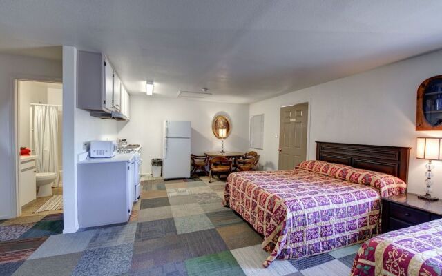 Crimson Hills Motel