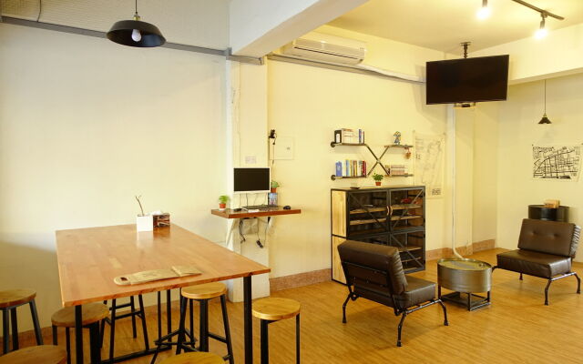 Chiayi Petite Hostel