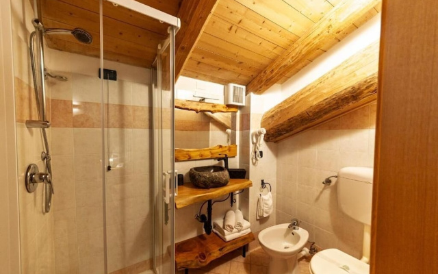 Chalet Chapeau R. a R.